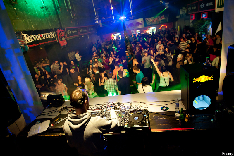 ELEKTRA - Pátek 15. 4. 2011