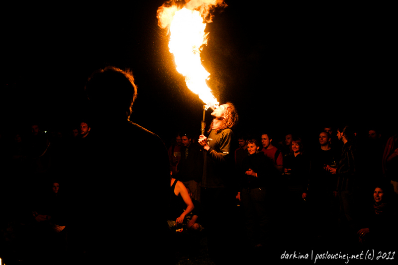 11-05-07-mmm-darkina
