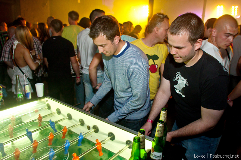 11TH ANNIVERSARY OF CLUB FABRIC  - Pátek 13. 5. 2011