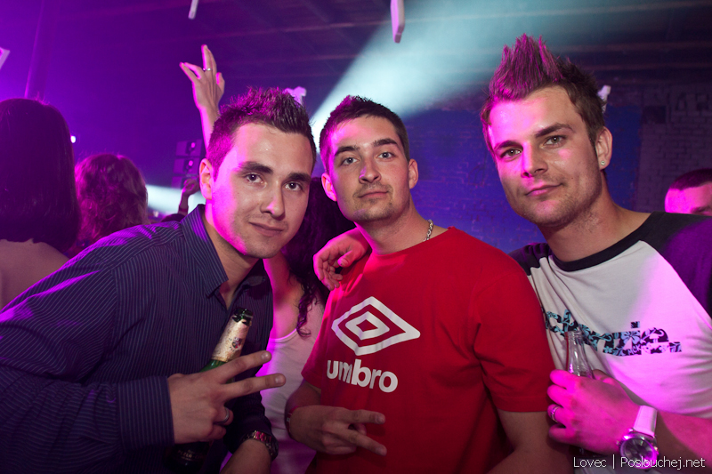 11TH ANNIVERSARY OF CLUB FABRIC  - Pátek 13. 5. 2011