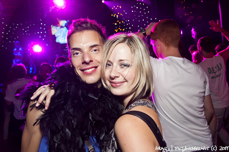 DECADANCE CABARET   - Pátek 10. 6. 2011