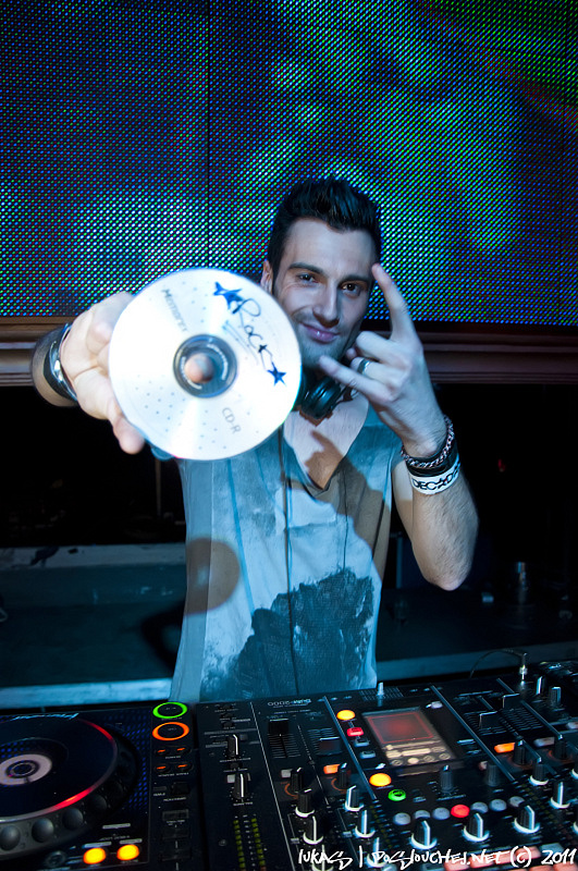 DECADANCE CABARET   - Pátek 10. 6. 2011