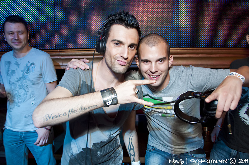 DECADANCE CABARET   - Pátek 10. 6. 2011