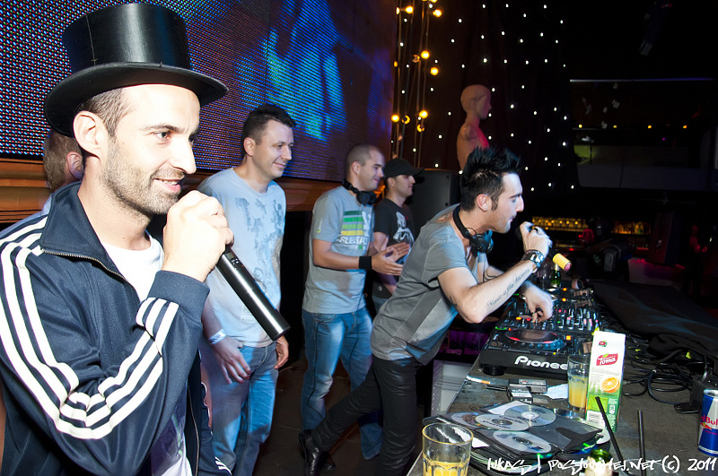 DECADANCE CABARET   - Pátek 10. 6. 2011