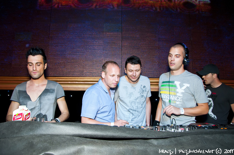 DECADANCE CABARET   - Pátek 10. 6. 2011