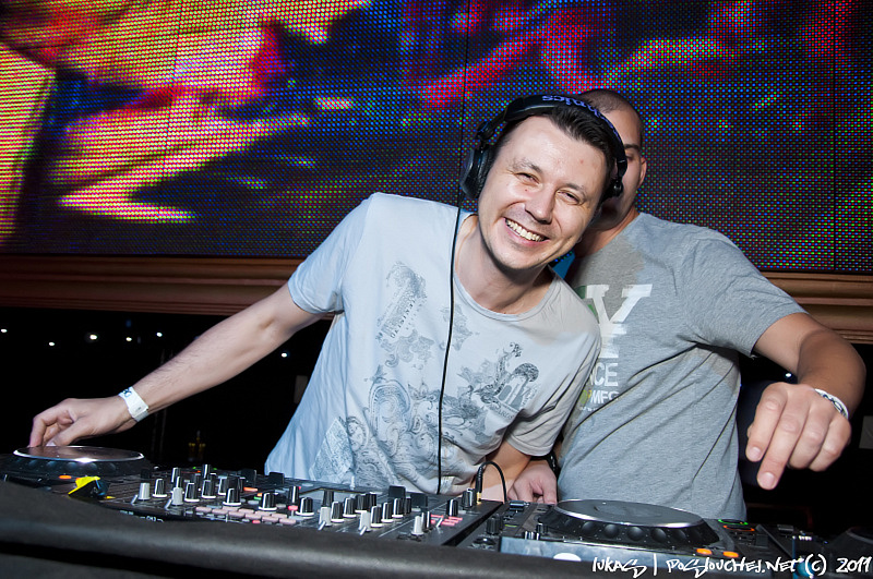 DECADANCE CABARET   - Pátek 10. 6. 2011