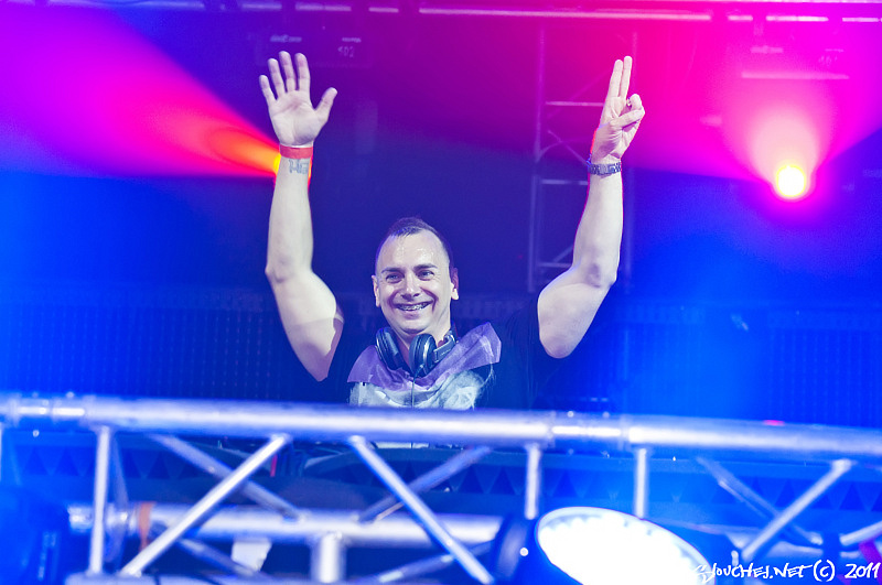 TIËSTO - Pátek 17. 6. 2011