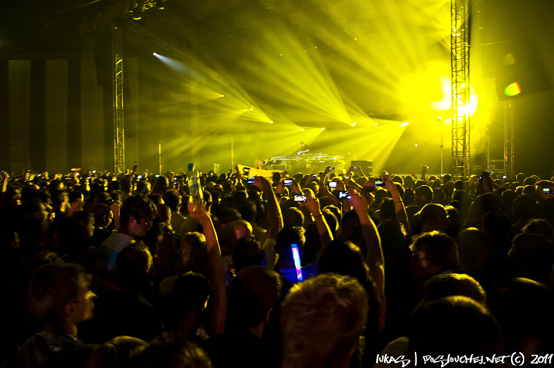 TIËSTO - Pátek 17. 6. 2011