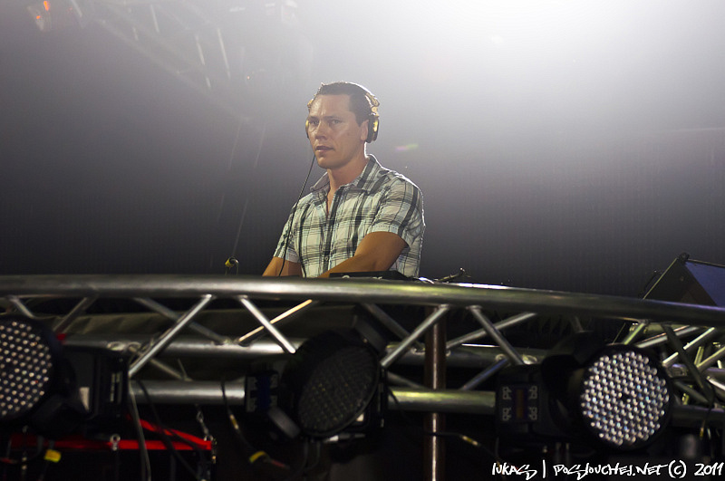 TIËSTO - Pátek 17. 6. 2011