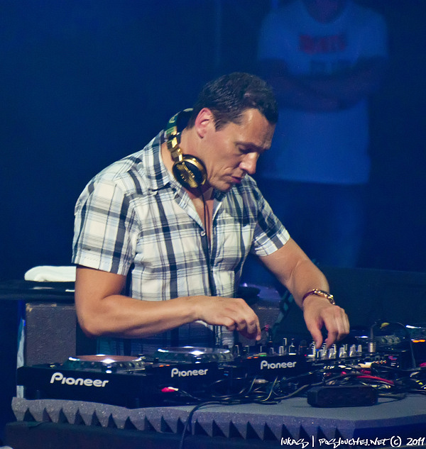 TIËSTO - Pátek 17. 6. 2011
