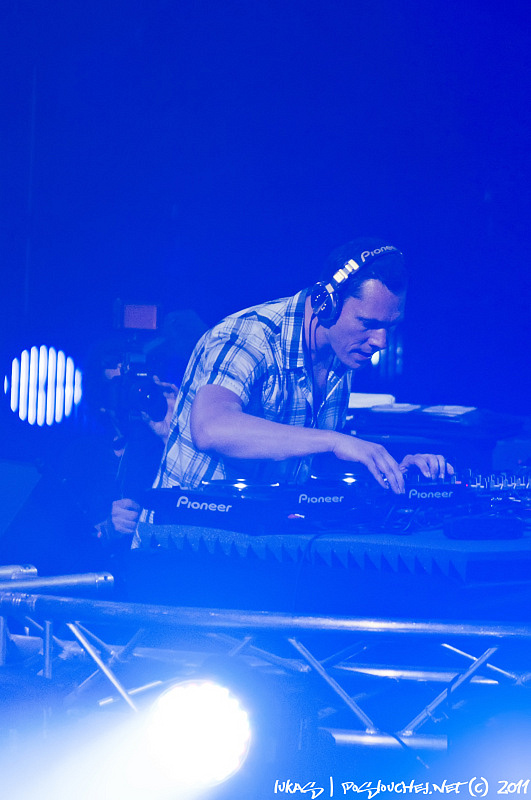 TIËSTO - Pátek 17. 6. 2011