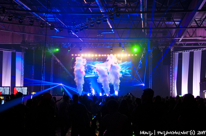 TIËSTO - Pátek 17. 6. 2011