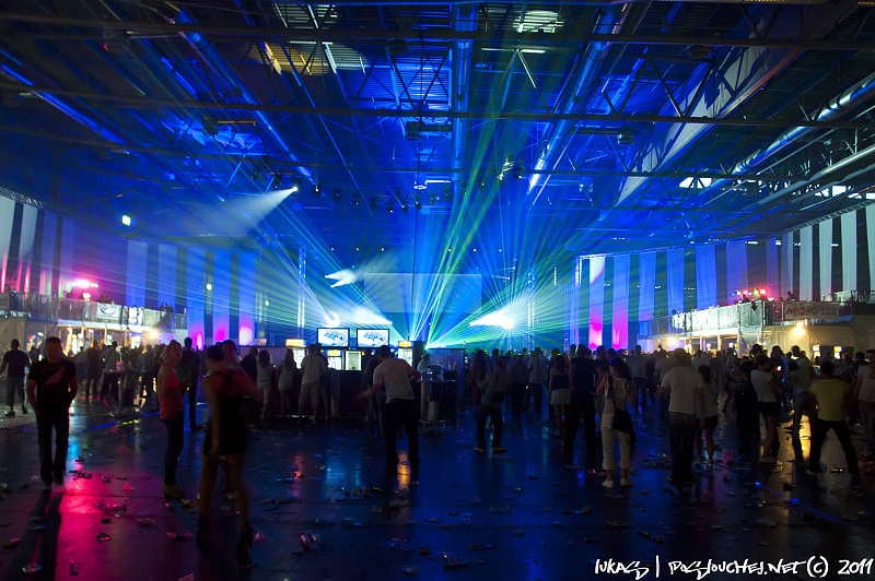 TIËSTO - Pátek 17. 6. 2011