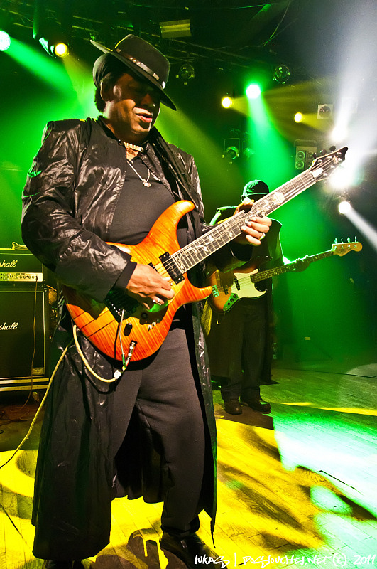 SLY & ROBBIE FEAT. JUNIOR REID - Úterý 9. 8. 2011