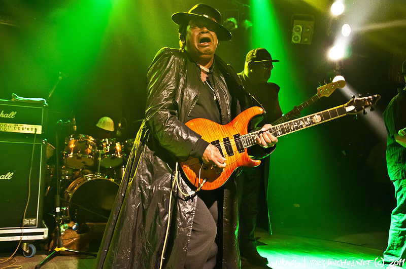 SLY & ROBBIE FEAT. JUNIOR REID - Úterý 9. 8. 2011