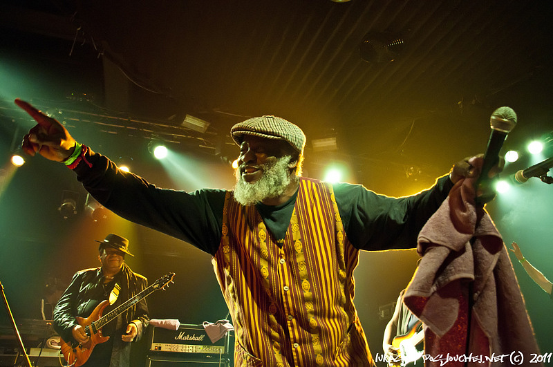 SLY & ROBBIE FEAT. JUNIOR REID - Úterý 9. 8. 2011