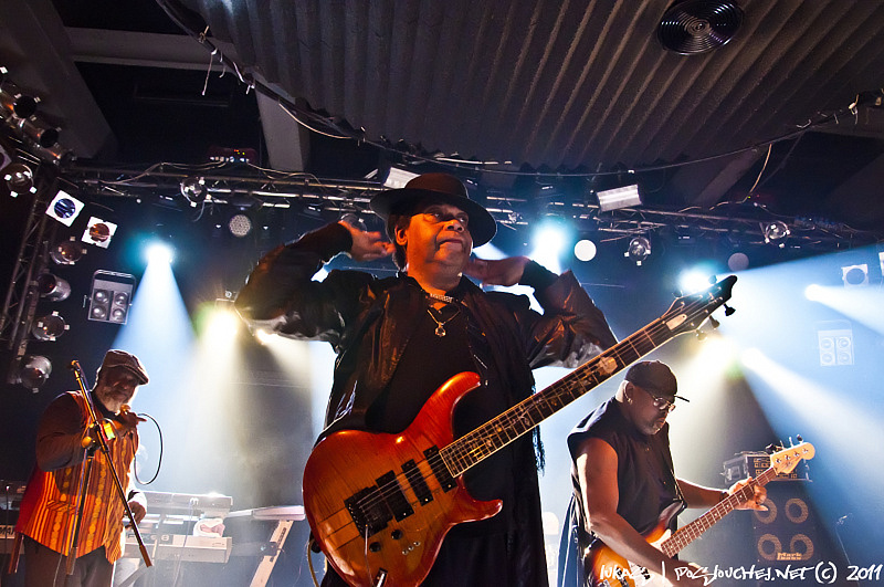 SLY & ROBBIE FEAT. JUNIOR REID - Úterý 9. 8. 2011