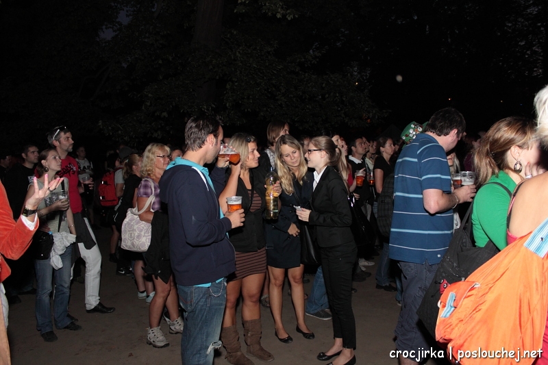 koncert: 100 ZVÍŘAT - Čtvrtek 1. 9. 2011