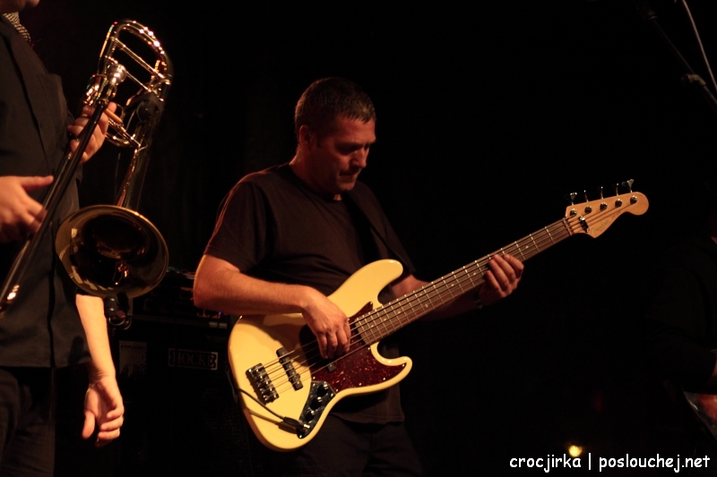 koncert: 100 ZVÍŘAT - Čtvrtek 1. 9. 2011