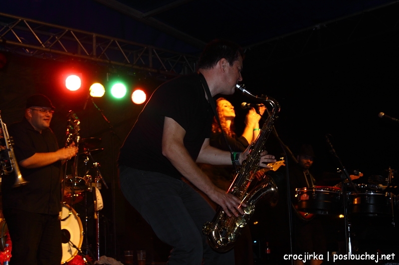 koncert: 100 ZVÍŘAT - Čtvrtek 1. 9. 2011