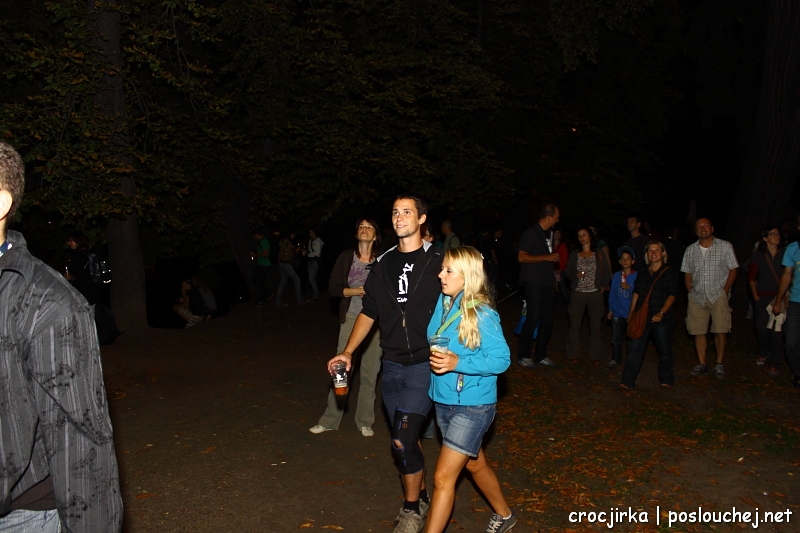 koncert: 100 ZVÍŘAT - Čtvrtek 1. 9. 2011