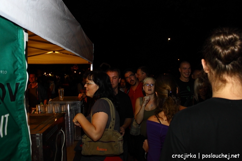 koncert: 100 ZVÍŘAT - Čtvrtek 1. 9. 2011