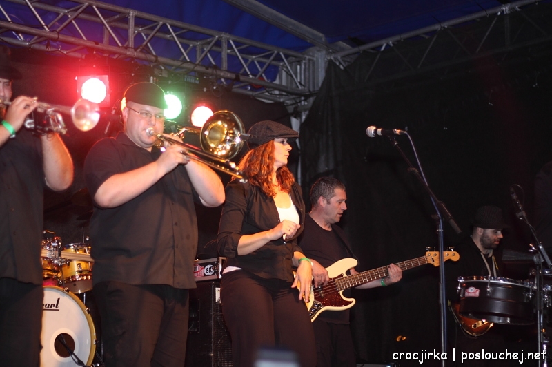 koncert: 100 ZVÍŘAT - Čtvrtek 1. 9. 2011
