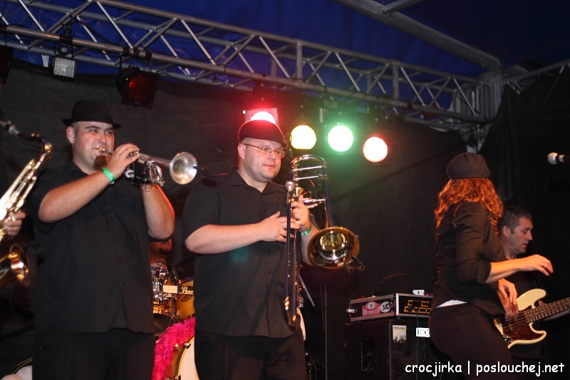 koncert: 100 ZVÍŘAT - Čtvrtek 1. 9. 2011