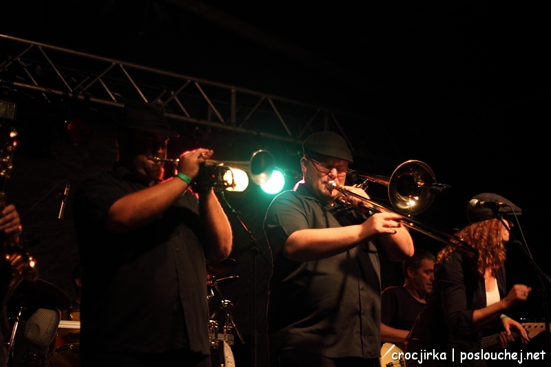 koncert: 100 ZVÍŘAT - Čtvrtek 1. 9. 2011