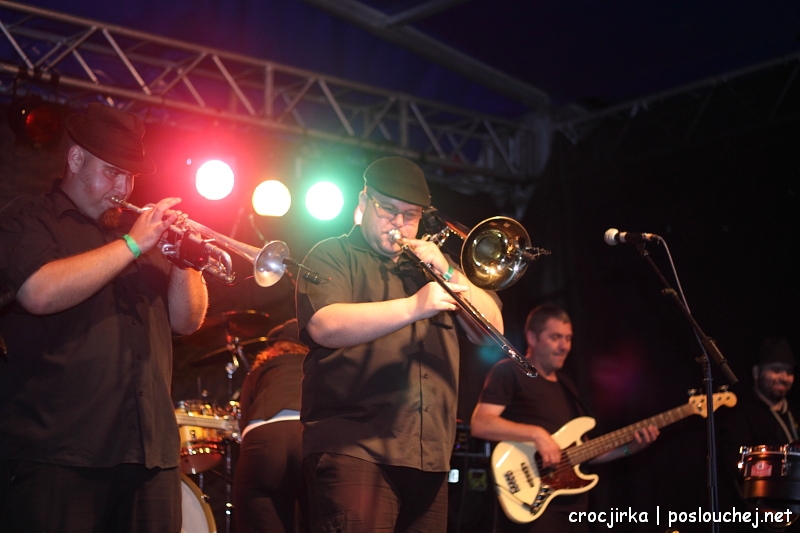 koncert: 100 ZVÍŘAT - Čtvrtek 1. 9. 2011