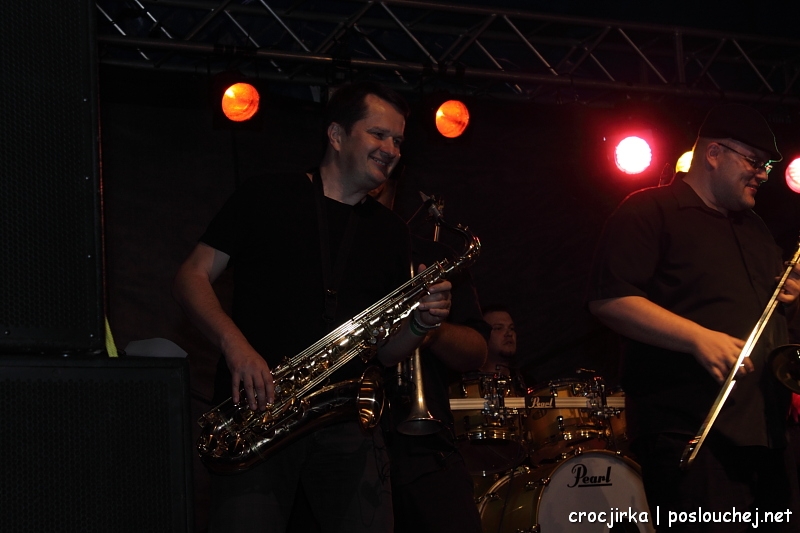 koncert: 100 ZVÍŘAT - Čtvrtek 1. 9. 2011