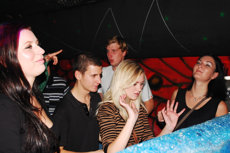 CALLING VIBES - Sobota 29. 10. 2011