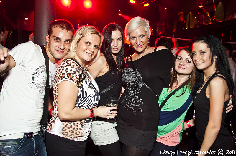 DECADANCE – BACK TO CZECH! - Pátek 4. 11. 2011