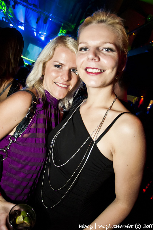 DECADANCE – BACK TO CZECH! - Pátek 4. 11. 2011