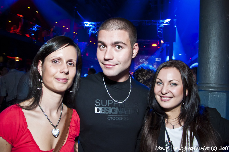 DECADANCE – BACK TO CZECH! - Pátek 4. 11. 2011