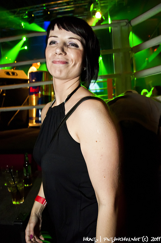 DECADANCE – BACK TO CZECH! - Pátek 4. 11. 2011