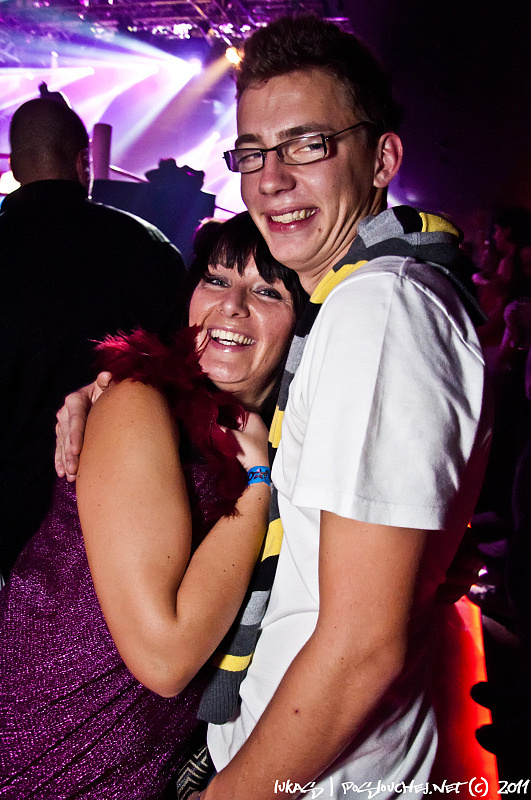 DECADANCE – BACK TO CZECH! - Pátek 4. 11. 2011