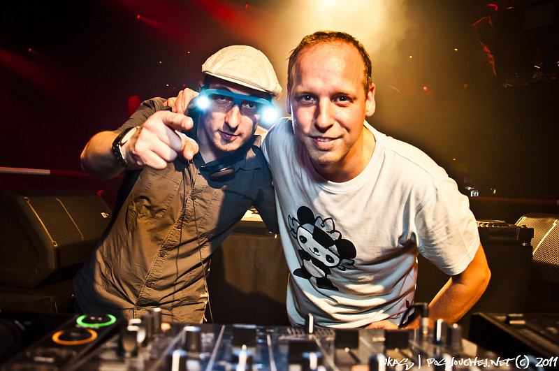 DECADANCE – BACK TO CZECH! - Pátek 4. 11. 2011