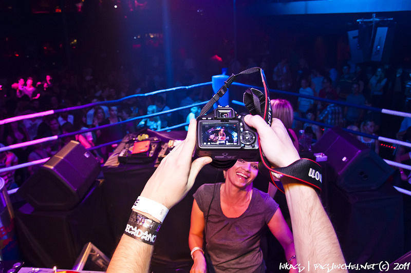 DECADANCE – BACK TO CZECH! - Pátek 4. 11. 2011