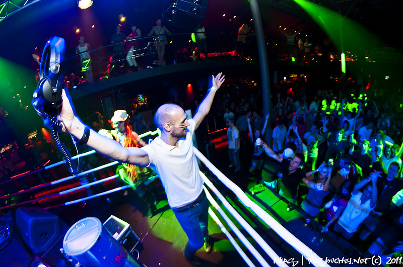 DECADANCE – BACK TO CZECH! - Pátek 4. 11. 2011