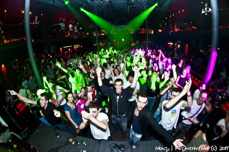 DECADANCE – BACK TO CZECH! - Pátek 4. 11. 2011