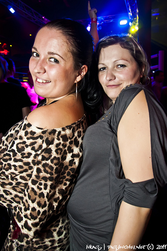 DECADANCE – BACK TO CZECH! - Pátek 4. 11. 2011