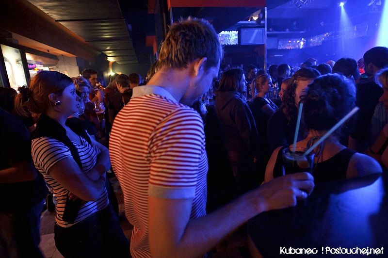 MOVE FESTIVAL  - Úterý 8. 11. 2011