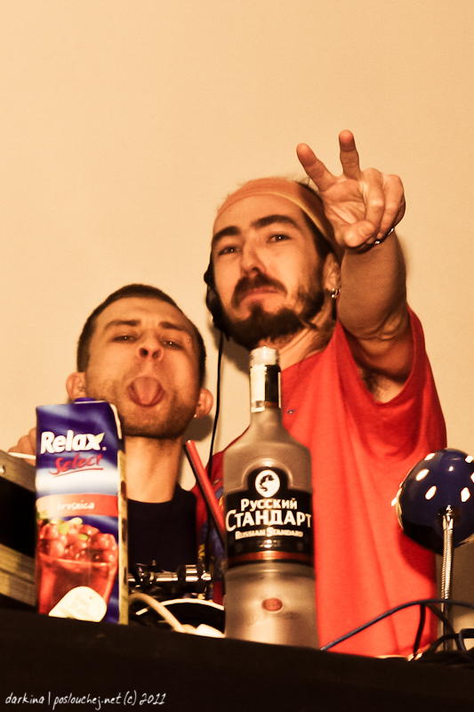 DUB FX & Flower - Pátek 11. 11. 2011