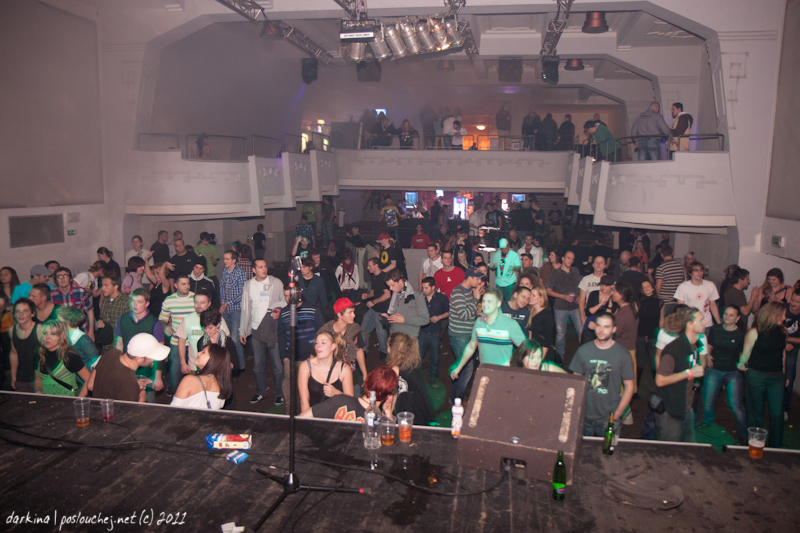 DUB FX & Flower - Pátek 11. 11. 2011