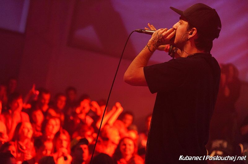 DUB FX & Flower - Pátek 11. 11. 2011