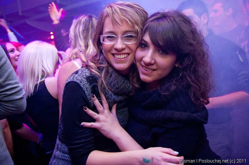 Play - 24.11.11