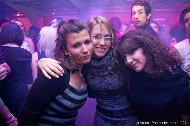 Play - 24.11.11