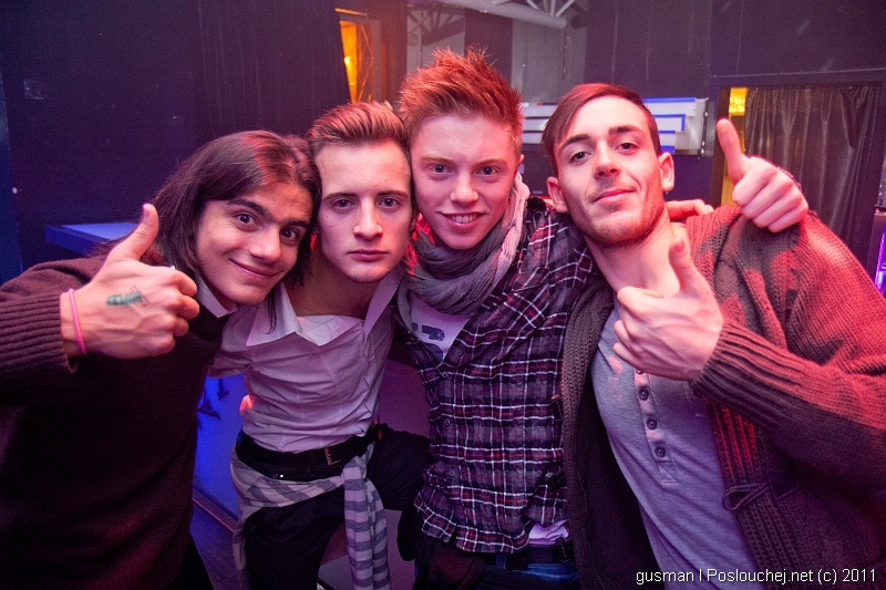 Play - 24.11.11