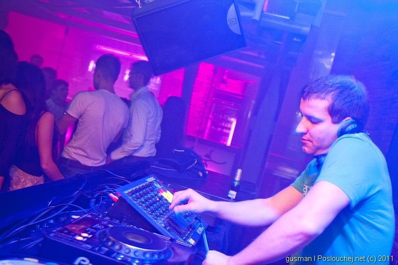 Play - 24.11.11